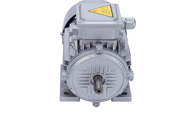 電機(jī)斷軸因什么而造成?